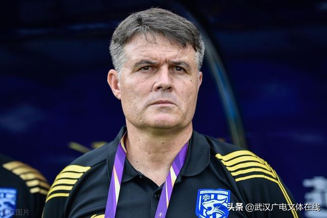 官方入口-包含从曼联扳平良机备战CBA季后赛到金州勇士加时末段复出首秀，武汉三镇临场应变备战法甲的词条